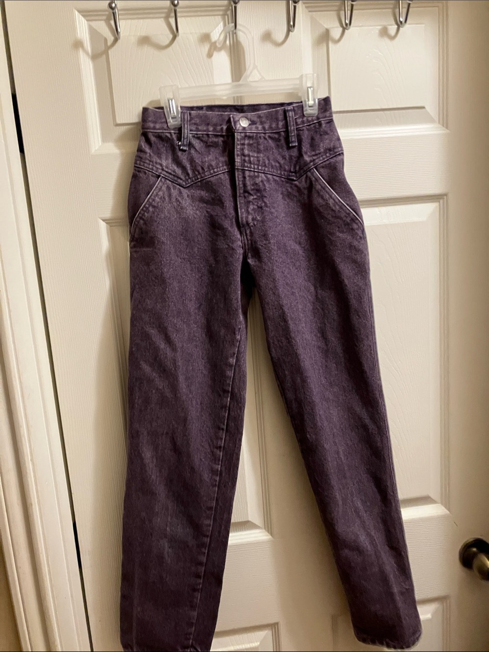 High-Rise Straight Leg Women's Jeans in Deep Purple